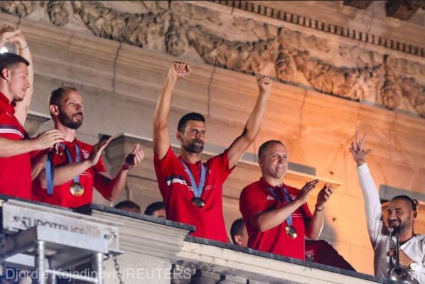Novak Djokovic şi delegaţia Serbiei, primire triumfătoare la revenirea de la Jocurile Olimpice