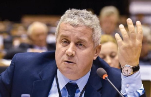 Europarlamentarii PNL cer Comisiei Europene bani pentru fermierii români afectați de secetă