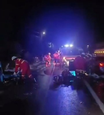  Accident îngrozitor pe drumul E85. Cinci copii răniți, două persoane încarcerate. Video