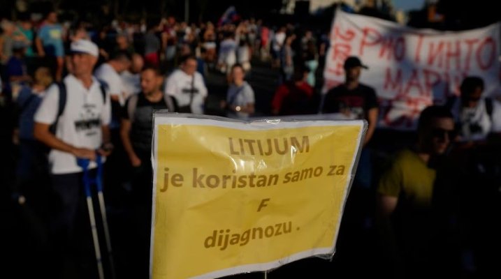 Noi proteste în Serbia împotriva unui controversat proiect de exploatare a unei mine de litiu