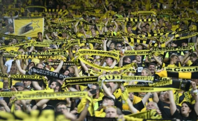 Echipa germană de fotbal Borussia Dortmund a realizat în sezonul trecut cele mai mari venituri din istoria sa