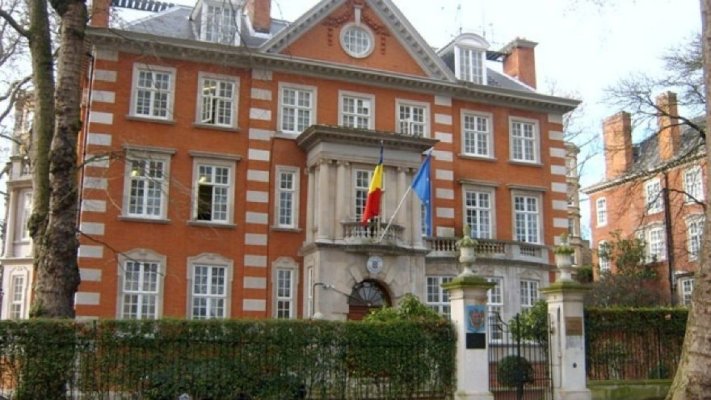 Mama românului care a înjunghiat o fetiță de 11 ani la Londra spune că a avertizat autoritățile