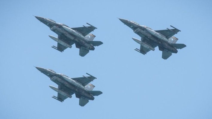 Panică în Beirut după ce avioane militare israeliene au survolat capitala libaneză în mare viteză