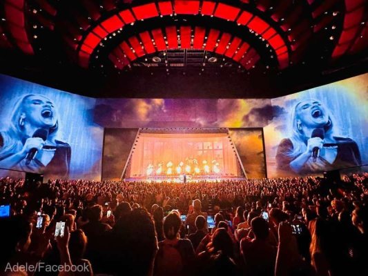 Jurnaliştii germani sunt nemulţumiţi de restricţiile privind fotografierea la concertele susţinute de Adele