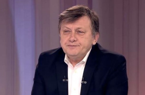 Crin Antonescu ironizează reacția lui Nicușor Dan cu privire la suspendarea candidaturii sale