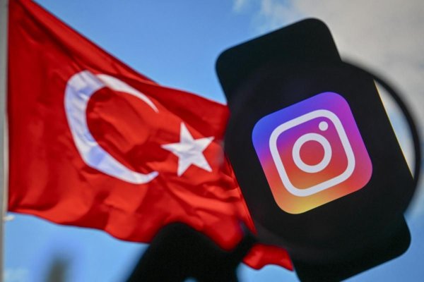 De ce a fost blocată platforma Instagram în Turcia timp de nouă zile 