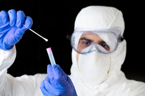 Cazurile COVID-19 au explodat în România! Creștere cu 55,8% a infectărilor într-o săptămână