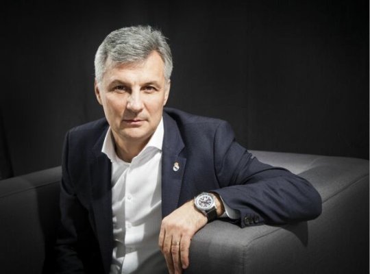 Daniel Zamfir îl atacă Nicolae Ciucă, după ce acesta a anunțat că a deschis discuțiile cu partidele de dreapta