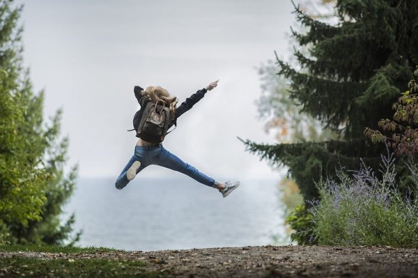 Adolescenții români, printre cei mai fericiți din Europa, peste spanioli, francezi și britanici
