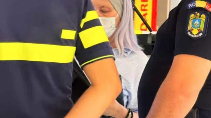 O femeie a provocat panică în București, împingând la întâmplare oameni pe șinele tramvaielor