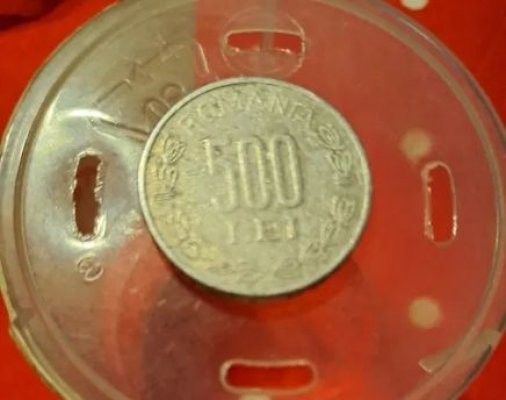 Moneda românească din anii ’90 care îţi aduce bani de o maşină