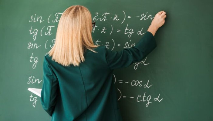 Elevii le vor da note profesorilor din acest an școlar. „Îi vor lăsa pe elevi să-și facă de cap”