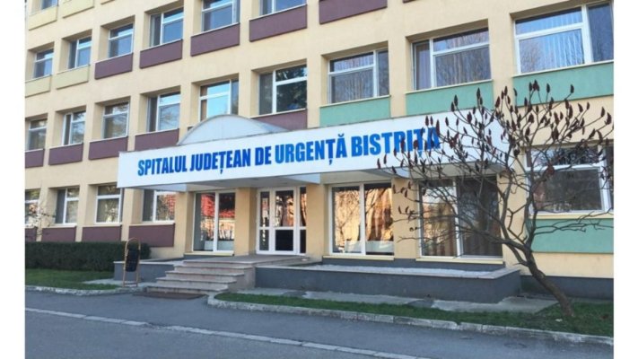 Femeie de 90 de ani, adusă la spital în stare gravă și plină de viermi