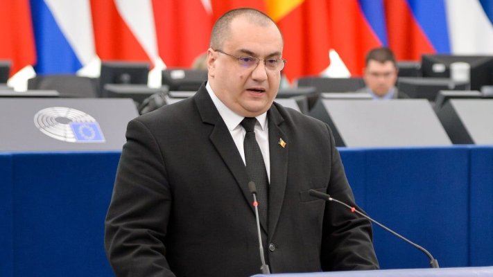 Cristian Terheș, în cărți pentru președinția României