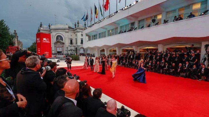 Începe Festivalul de film de la Veneţia