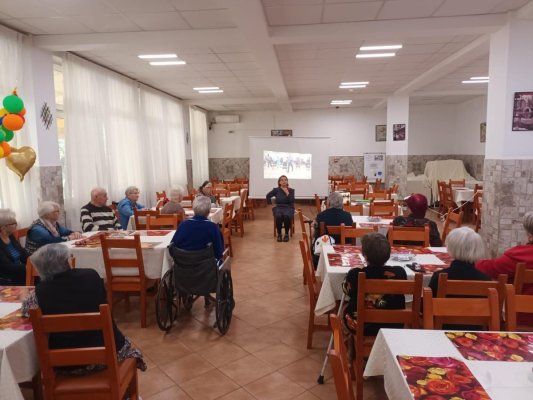 Vârstnicii de la căminul din Constanța au desfășurat activități de prevenire a sedentarismului