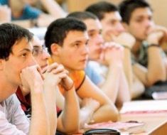 O nouă modificare se anunță în regulamentul școlilor și liceelor din acest an