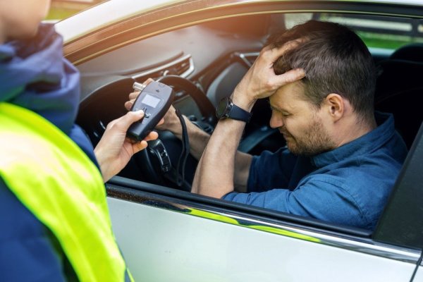 Șoferii pot rămâne fără permis dacă iau pastile de răceală