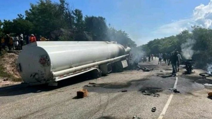 Peste 24 de oameni au murit și 40 au fost răniți după ce un camion-cisternă a explodat