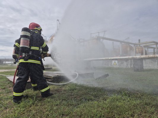 Exercițiu complex la rafinăria Petromidia Năvodari