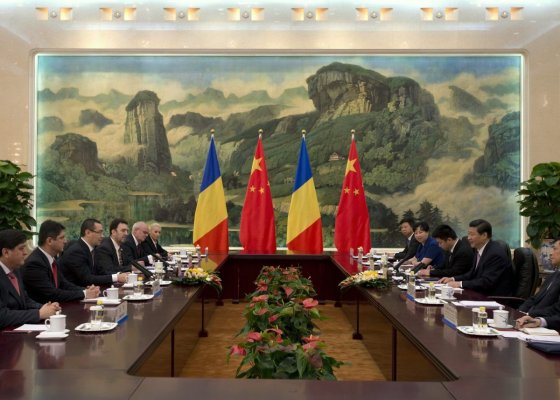 China începe recapitalizarea băncilor cu cel puţin 55 miliarde de dolari