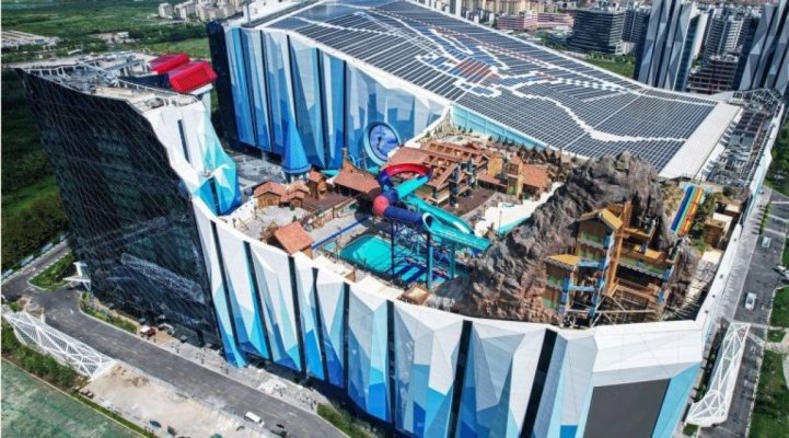 China a inaugurat cea mai mare pistă de schi de interior din lume