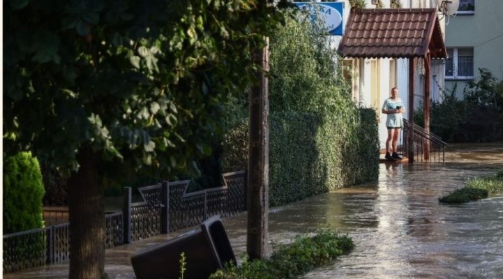 Un milionar este acuzat că a inundat un oraș ca să-și salveze resortul turistic