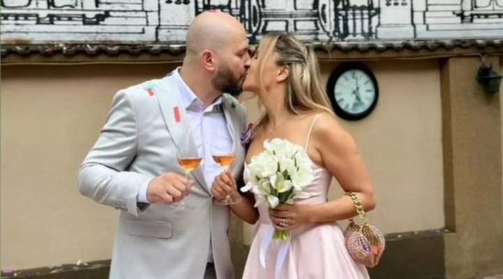 Lora și Ionuț Ghenu s-au căsătorit civil. Cântăreața nu s-a îmbrăcat în alb