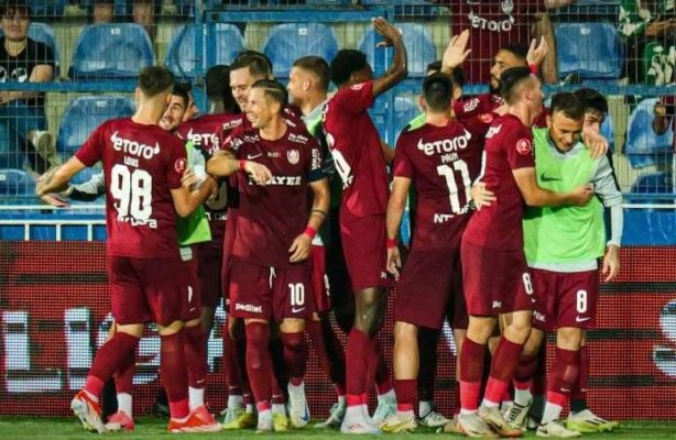 CFR Cluj a învins-o pe Farul Constanţa cu scorul de 3-0, în Superligă