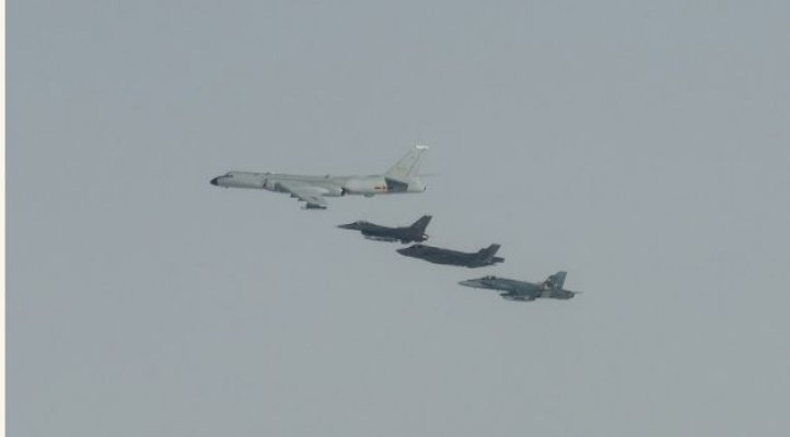Patru avioane militare rusești, detectate în apropiere de Alaska