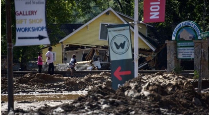 Cel puţin 90 de oameni au murit în SUA în urma uraganului Helene