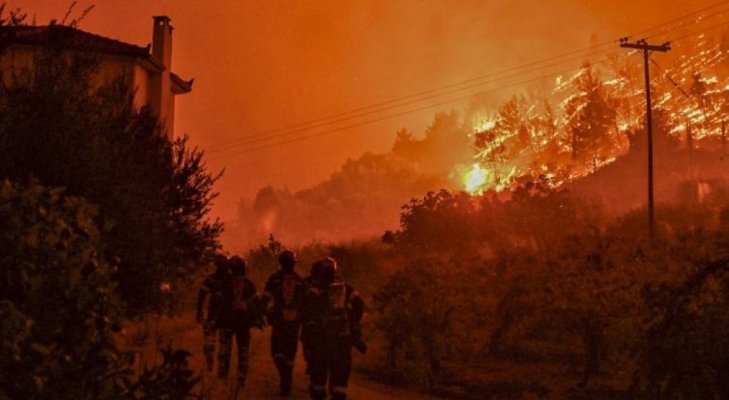 Două persoane au murit într-un incendiu de vegetație în sudul Greciei
