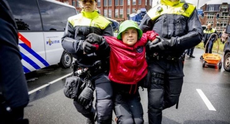 Greta Thunberg a fost arestată la un protest pro-palestinian