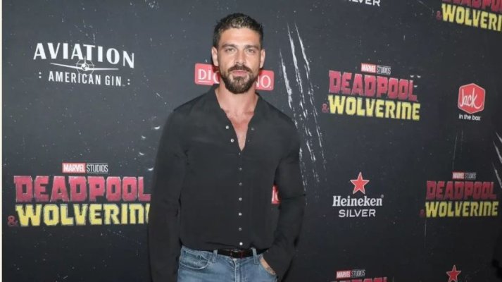 Michele Morrone, mesaj dur pentru televiziunile din România