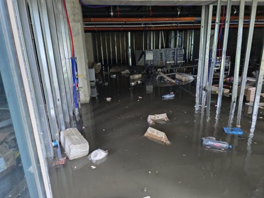 Subsolul Hotelului Union din Eforie Nord a fost inundat, în urma ploii torențiale. Video