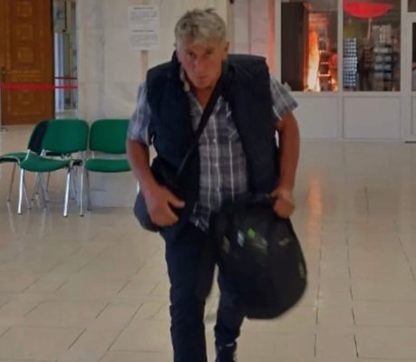 Bărbatul care a provocat incendiul de la Palatul Parlamentului ar fi avut probleme cu legea și în Italia
