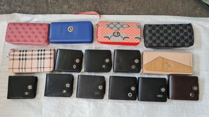 Portofele în valoare de aproximativ 19.000.000 lei, confiscate de inspectorii vamali constănțeni