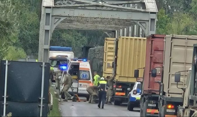 Două convoaie militare s-au lovit în Brăila