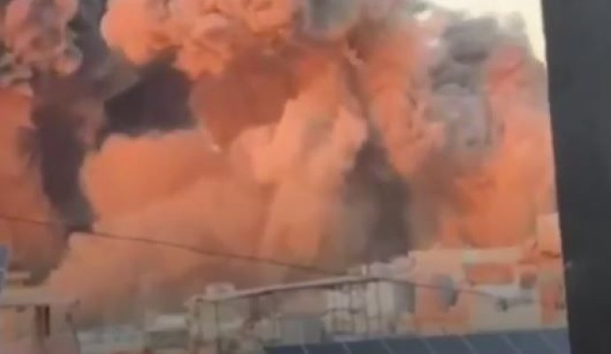 Capitala libaneză Beirut, bombardată puternic de aviația israeliană