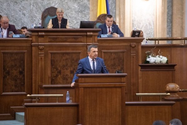 Un senator PNL demisionează din partid, după 25 de ani