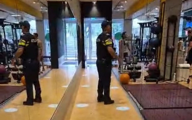 Alertă cu bombă, la un hotel din Timișoara. Mai multe persoane au fost evacuate