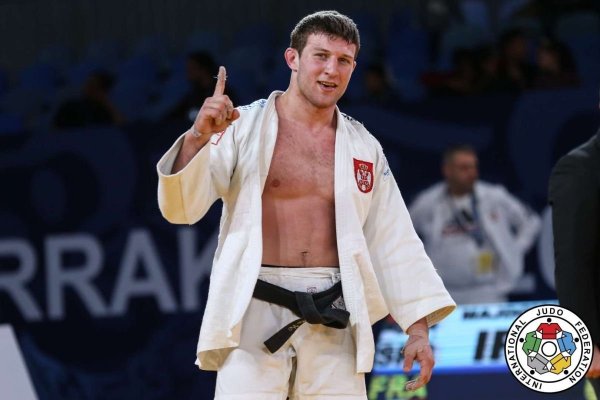 Un campion mondial la judo, suspendat pe cinci luni pentru că și-a făcut semnul crucii la Jocurile Olimpice