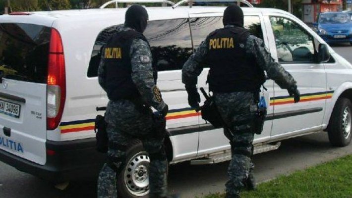 Constănțean urmărit internațional adus în țară din Belgia pentru executarea pedepsei