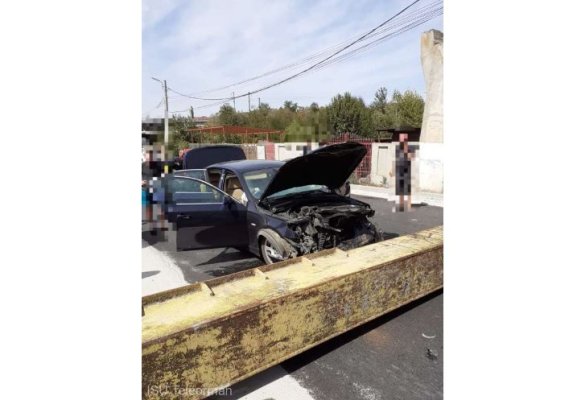 Două persoane rănite după ce un limitator de înălţime a căzut pe drum