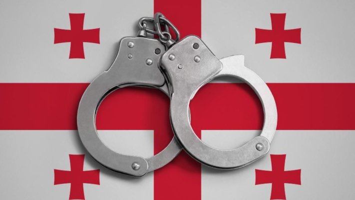 18 cadavre, inclusiv de copii, găsite în camera frigorifică a unei case funerare din Georgia