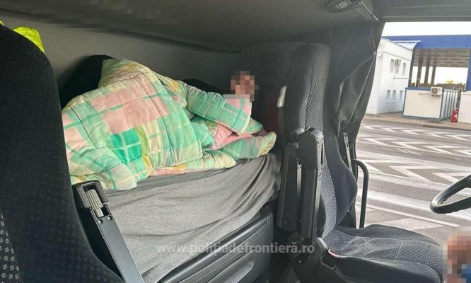 Un cetățean turc a încercat să intre ilegal cu fiul său în România