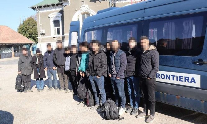14 cetățeni sirieni au încercat să intre ilegal în ţară, traversând fluviul Dunărea cu o ambarcațiune