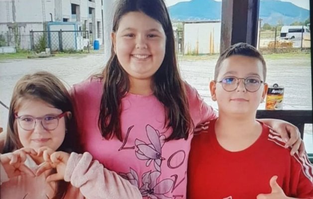 Cei trei minori daţi dispăruţi şi tatăl lor au fost depistaţi în Serbia