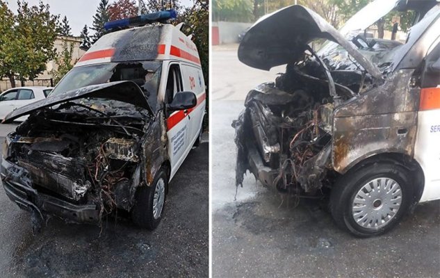 O ambulanța, cu aproape 900.000 km la bord, a luat foc