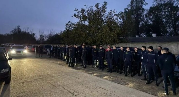 Polițiștii de penitenciare blochează pușcăriile: grevă generală